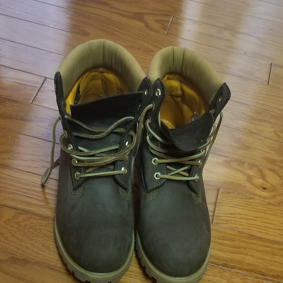 Timberland Boots - Picture 2 of 4